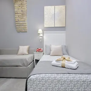 Guest house Roman Holiday Suites